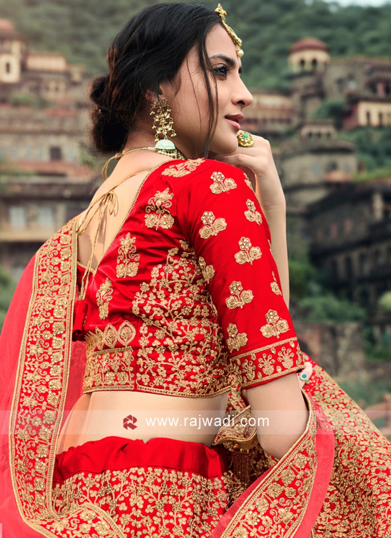 Wedding Lehenga Blouse Designs For Indian Brides In 2022 - Needles &  Thimbles