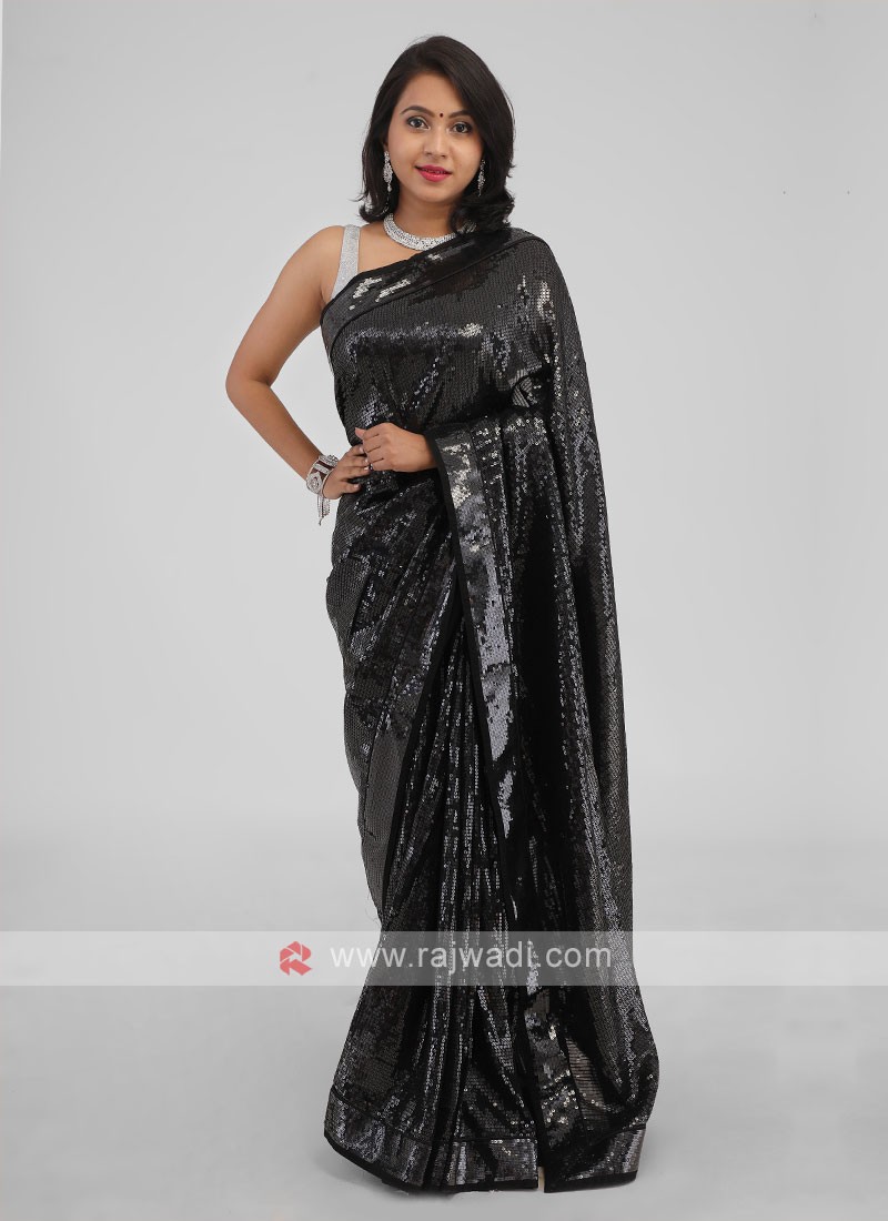 Jannat Zubair Is A Bombshell In Black Saree, Take A Look