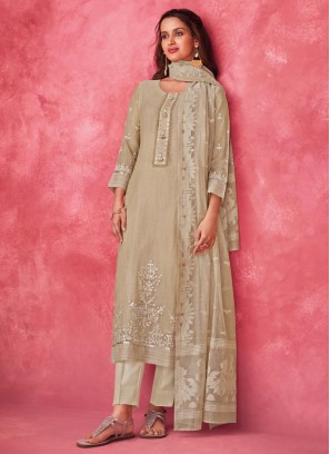 Shagufta Cream Chanderi Silk Salwar Kameez