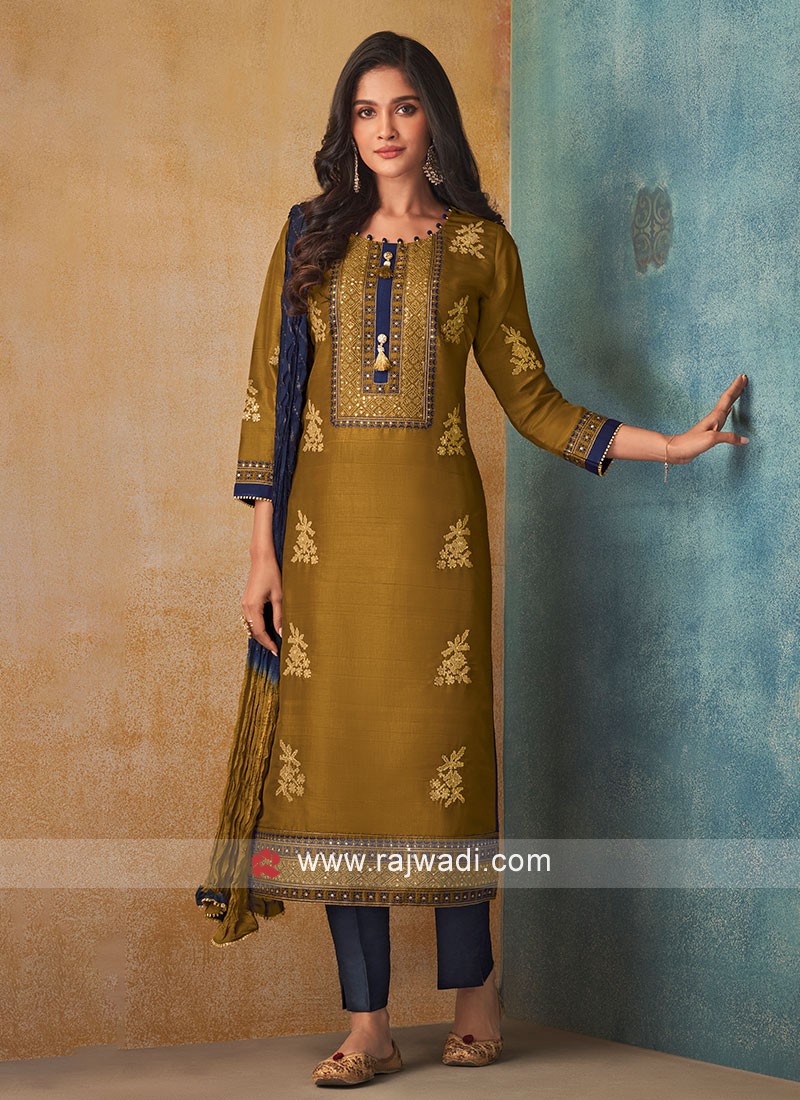 Designer Salwar Kameez - Salwar Kameez: Straight Pants and Round