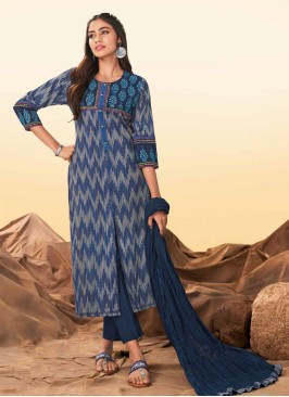 Shagufta Zig Zag Print Salwar Kameez