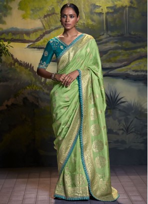 Silk Weaving Classic Saree in Green