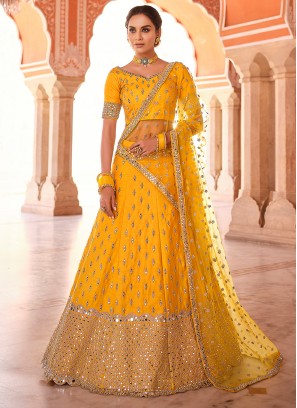 Ranas Legcay Bridal Lehengas. Hand crafted intricate embroideries and Zari  zardozi work on lehengas . Indianwedding essent… | Indian design, Bridal  lehenga, Fashion