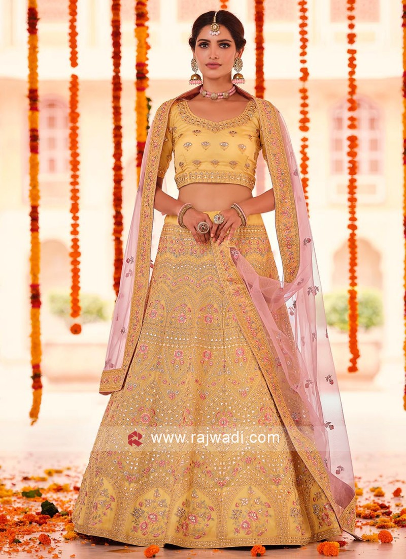 Sangeet Lehenga Designs For Bride Online At Best Price | Samyakk