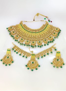 Wedding Wear Necklace Set With Maang Tikka