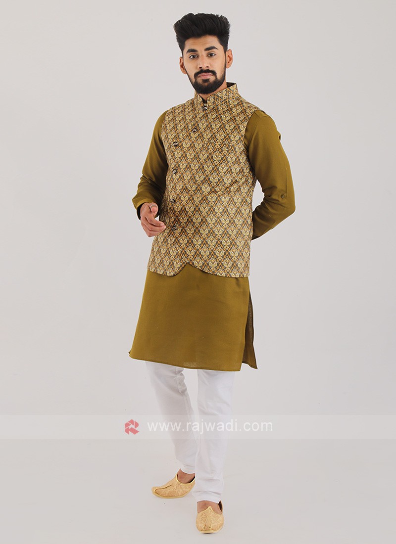 Buy Hand Made Pakistani Indian Style Men's Formal Waistcoat on Measuri  Fabric Eid Weddings Slim Regular Fit Sleeveless Jacket Maroon Online in  India - Etsy